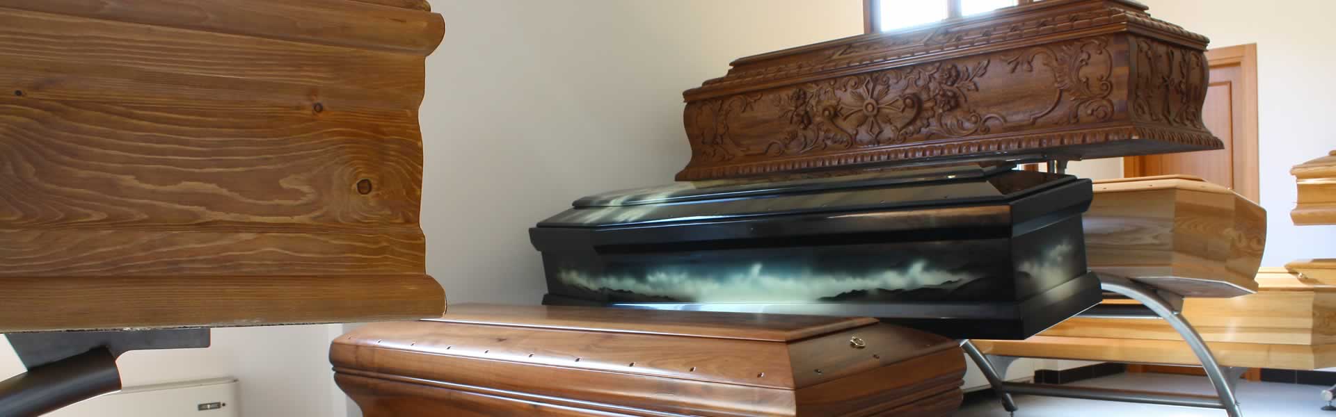 Cofani funebri in legno